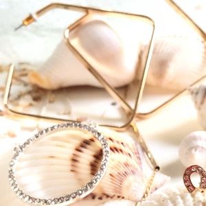 Selena Dangle Earring